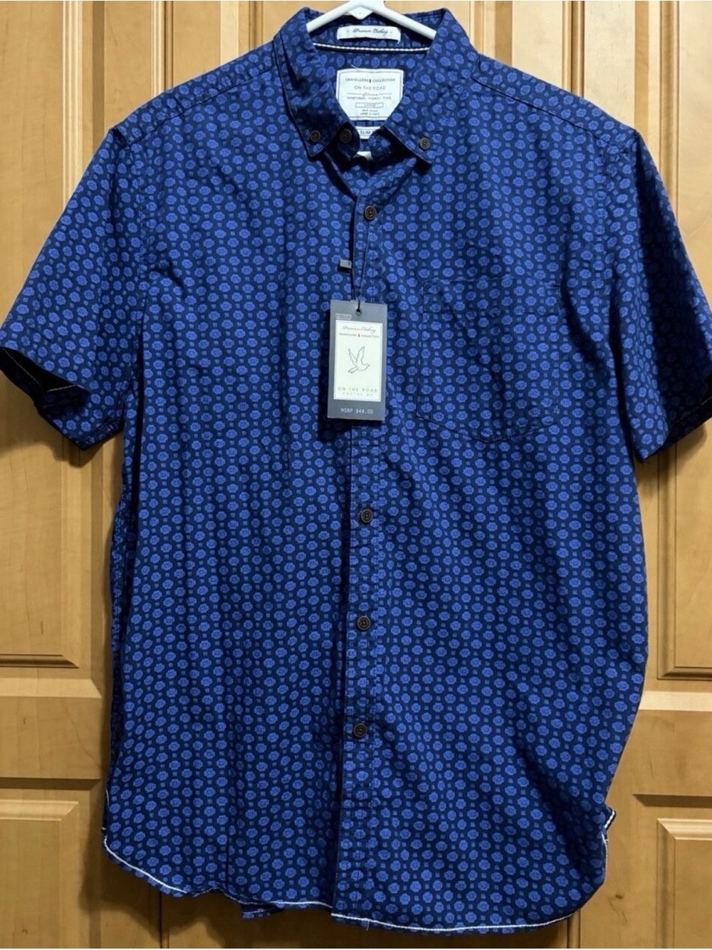 On The Road Men's Blue Short-Sleeve Button-Up Shirt - Slim Fit Large